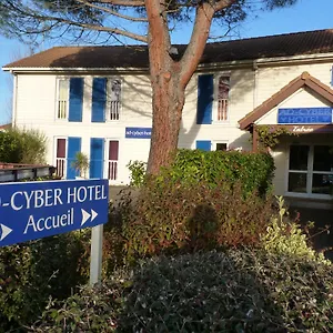 https://ad-cyber-hotel.midi-pyreneeshotels.com
