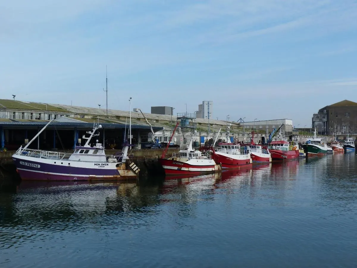 Entre Terre Et Mer Ploemeur France
